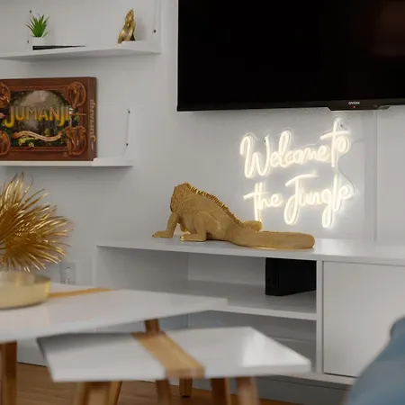 Apartmán Jungle Deluxe - Fuer 5 Tiefgarage Balkon 2x Desk Spielplatz Offenbach am Main